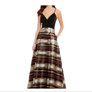 Badgley Mischka Metallic Gold Black Special Occasion Cocktail Party Maxi Dress